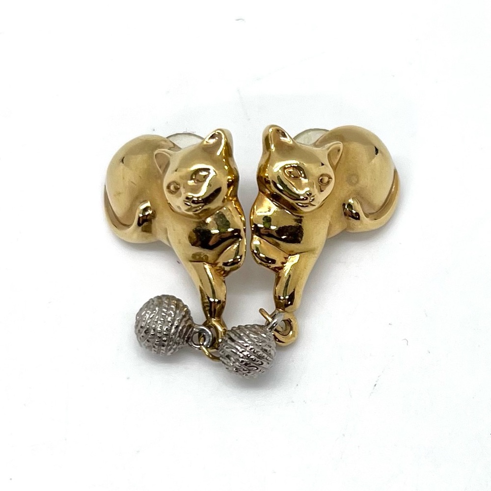 Vintage Gold Tone Kitty Cat Yarn Drop Statement Earrings